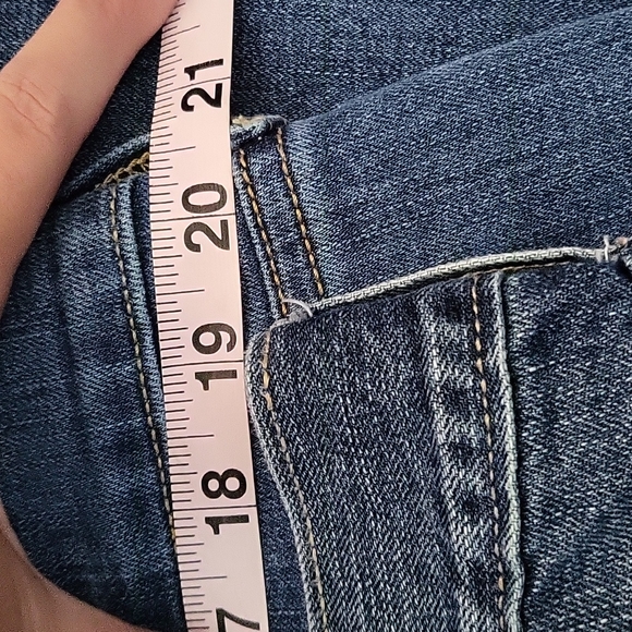 2 Pairs of Old Navy Jeans - Picture 10 of 10